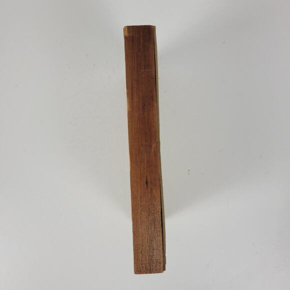 Vtg Bucilla Completed Creative Needlecraft Making Honey Shadow Box Hutch Bee - Picture 2 of 10